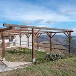 Maria Villa *