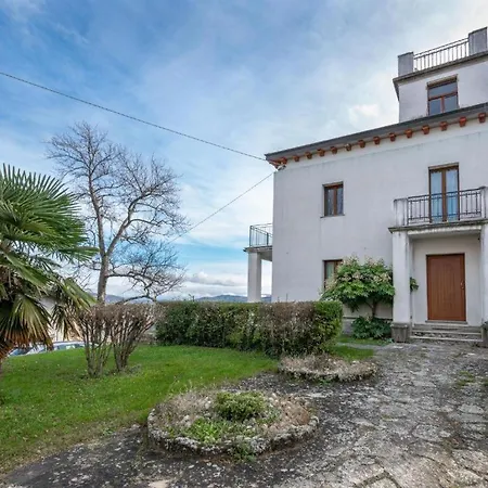 Villa Maria